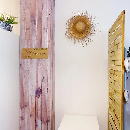La Casa Del Colibri Youth (adults Only) Hostel